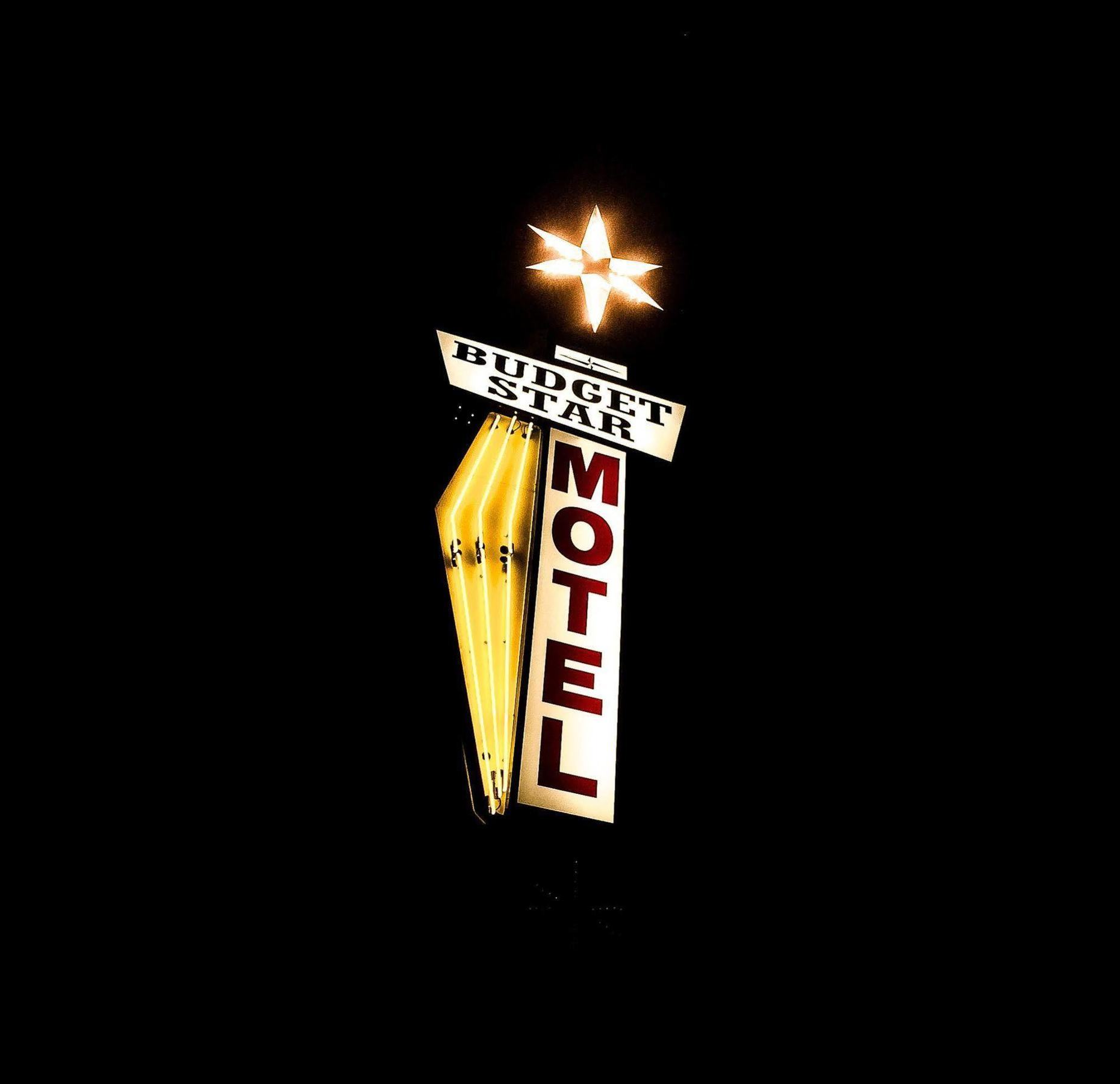 Western Star Inn Райфл Экстерьер фото